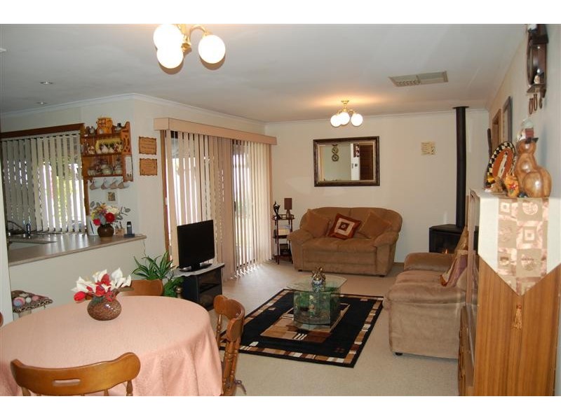 1 Lawson Road, Happy Valley SA 5159