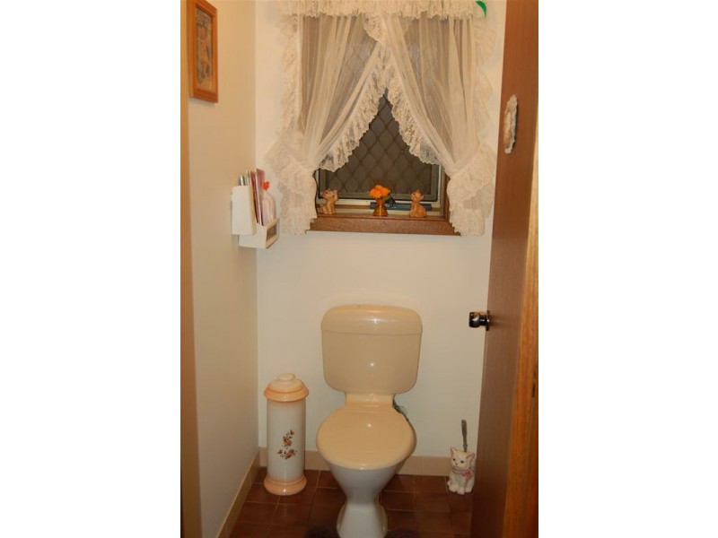 1 Lawson Road, Happy Valley SA 5159
