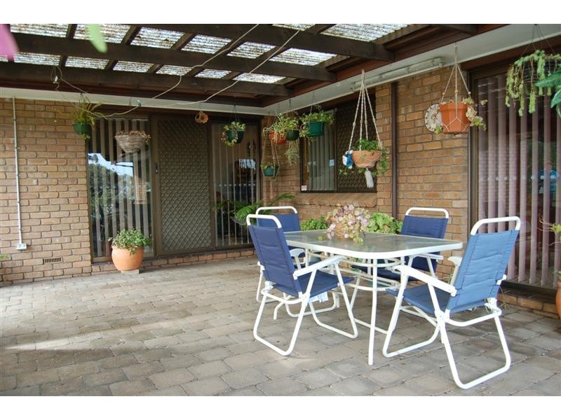 1 Lawson Road, Happy Valley SA 5159