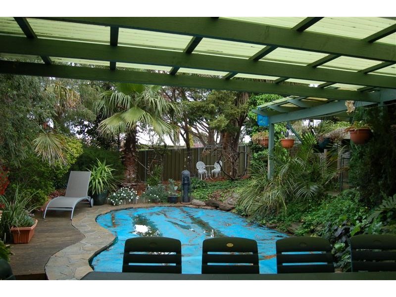 33 Torresan Cresent, Flagstaff Hill SA 5159