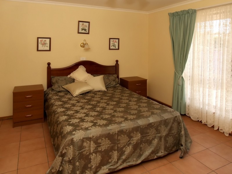 55 Delta Cresent, Aberfoyle Park SA 5159