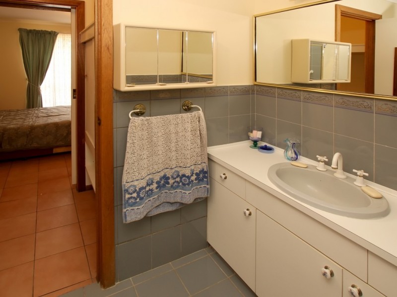 55 Delta Cresent, Aberfoyle Park SA 5159