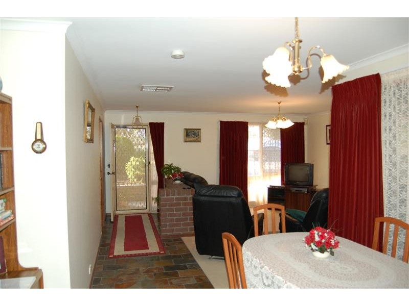 35 Daveys Road, Flagstaff Hill SA 5159