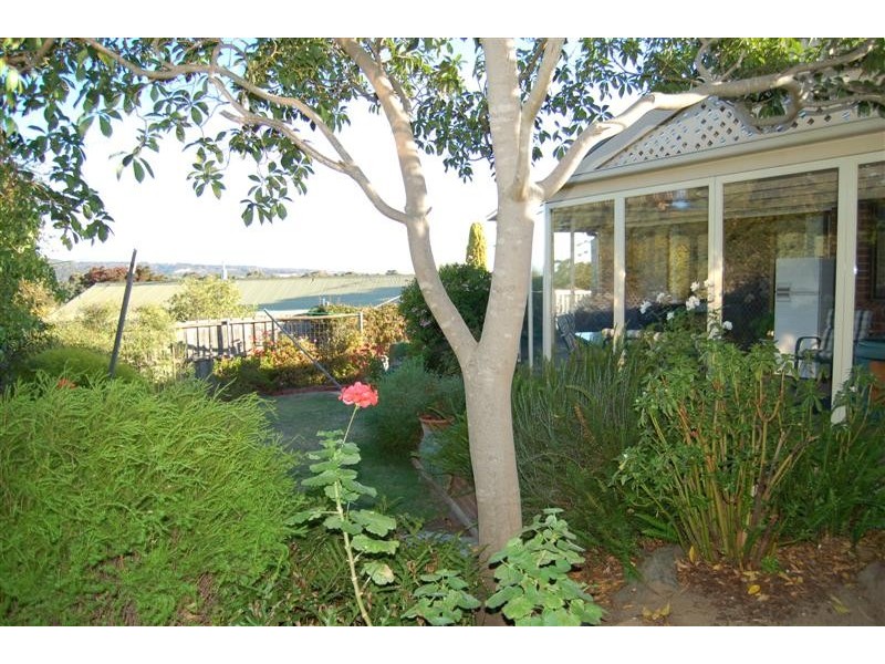 35 Daveys Road, Flagstaff Hill SA 5159