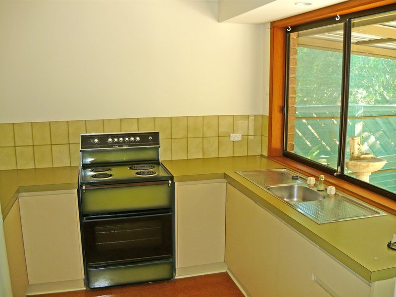 5 Newport Cresent, Aberfoyle Park SA 5159