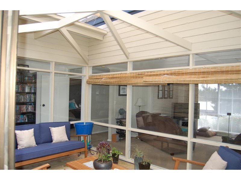 2 Walters Cresent, Aberfoyle Park SA 5159