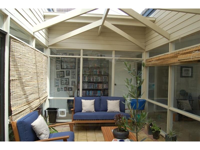 2 Walters Cresent, Aberfoyle Park SA 5159