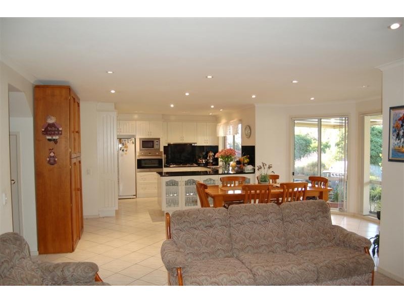 69 Greenfield Rise, Aberfoyle Park SA 5159