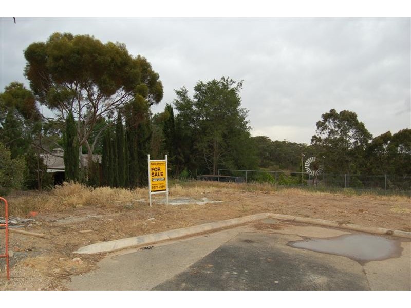 223 Black Road, Flagstaff Hill SA 5159