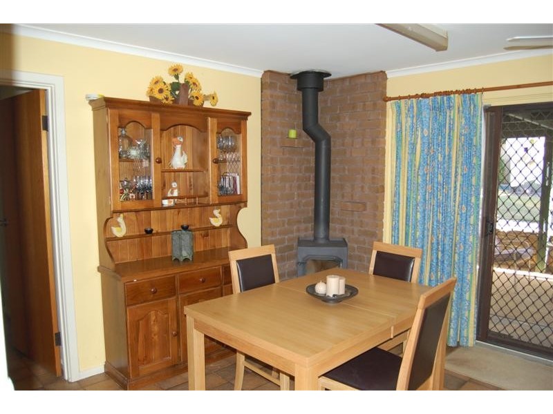 6 Jordan Ave, Happy Valley SA 5159