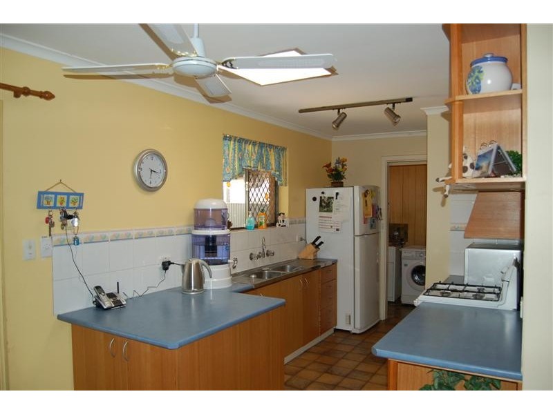 6 Jordan Ave, Happy Valley SA 5159