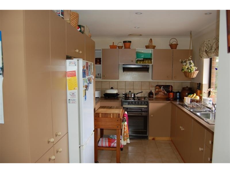 21 Daveys Road, Flagstaff Hill SA 5159