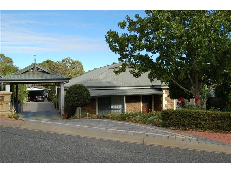 11 Mulberry Grove, Aberfoyle Park SA 5159