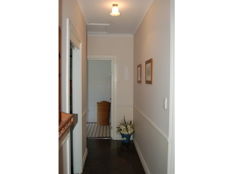 11 Mulberry Grove, Aberfoyle Park SA 5159