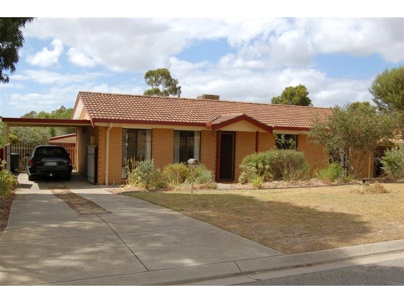 5 Serenade Cresent, Aberfoyle Park SA 5159
