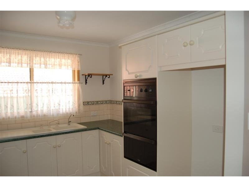 4 Burton Mews, Aberfoyle Park SA 5159