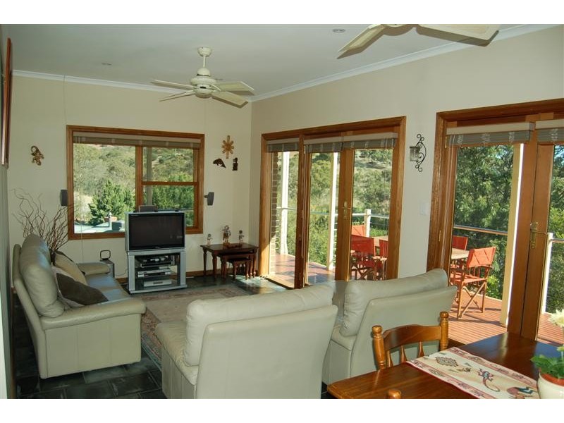 24 Vaucluse Drive, Happy Valley SA 5159