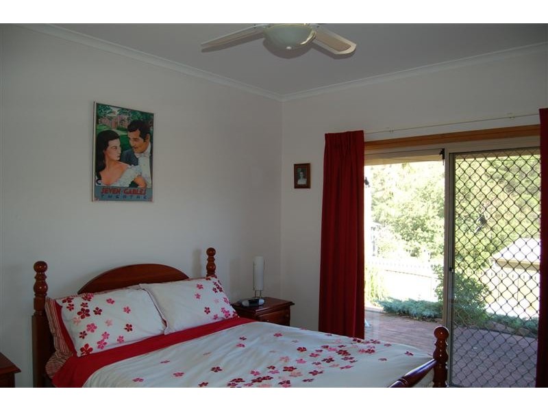 24 Vaucluse Drive, Happy Valley SA 5159