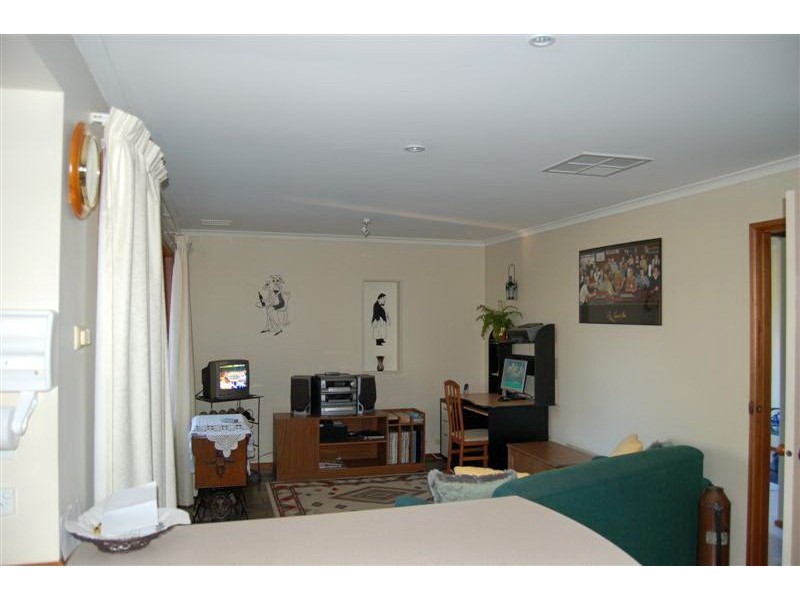 35 Daveys Road, Flagstaff Hill SA 5159