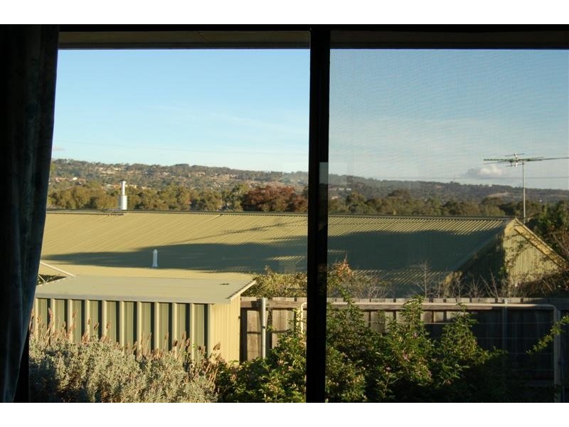 35 Daveys Road, Flagstaff Hill SA 5159