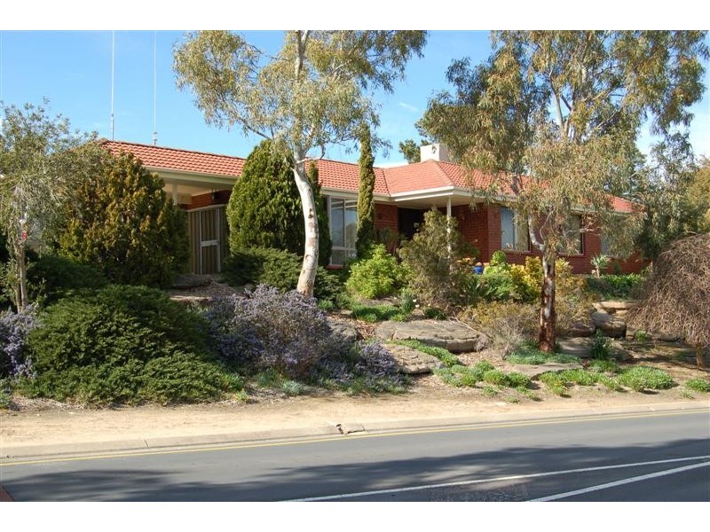 42 Outlook Drive, Aberfoyle Park SA 5159