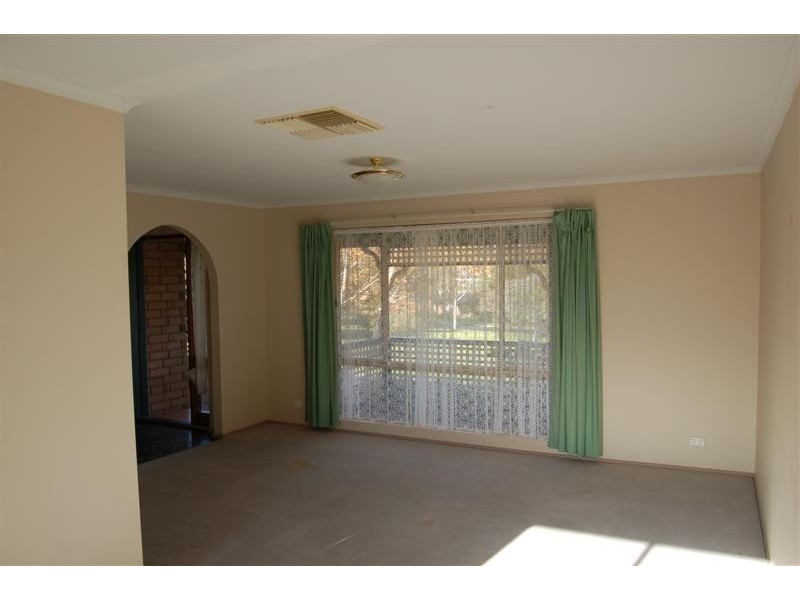 13 Monaro Road, Aberfoyle Park SA 5159