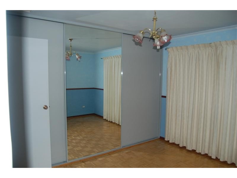 4 Hub Drive, Aberfoyle Park SA 5159