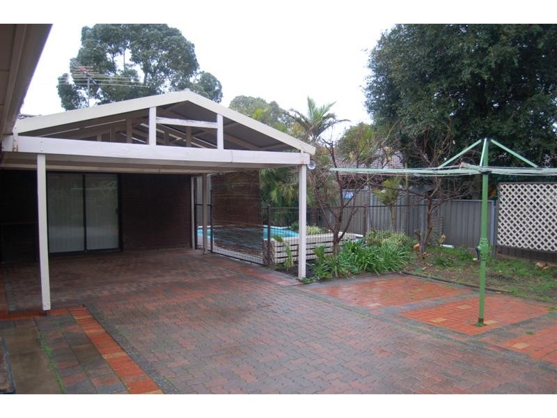 4 Hub Drive, Aberfoyle Park SA 5159