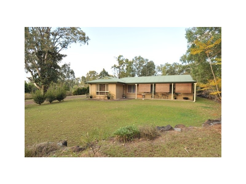 838 Mundoolun Connection Rd, Tamborine QLD 4270