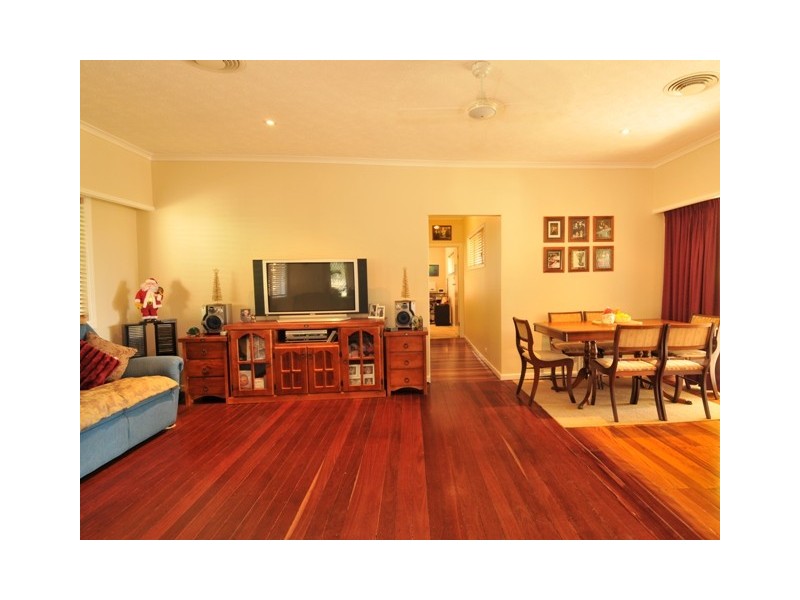 101 Leach Rd, Tamborine QLD 4270