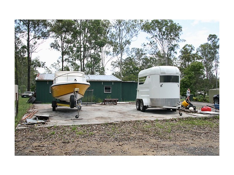 Logan Village QLD 4207