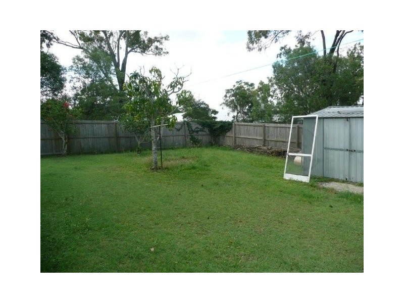 Mount Warren Park QLD 4207
