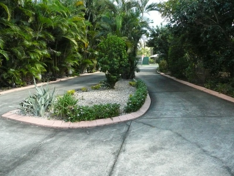 37 Katrina Cres, Waterford West QLD 4133