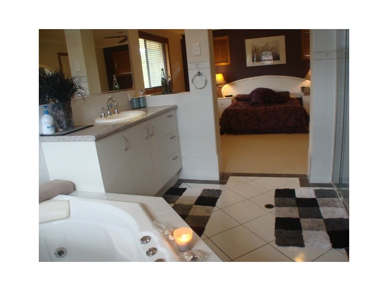 Bahrs Scrub QLD 4207