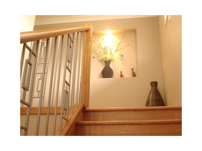 4 Long Island Drive, Windaroo QLD 4207