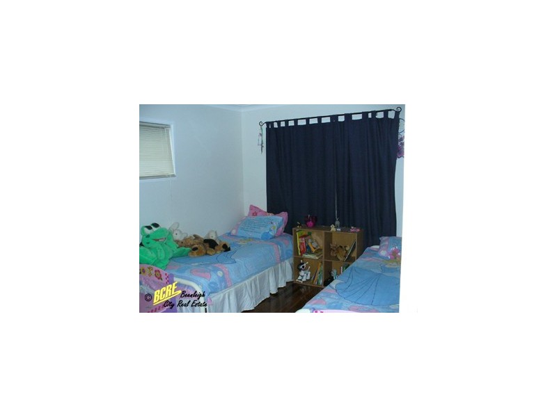 5 Bimbad Cres., Russell Island QLD 4184