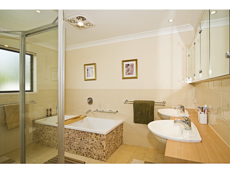 23 Carl Heck BVD, Windaroo QLD 4207