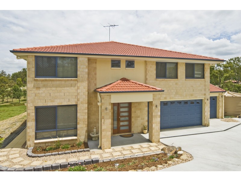 27 borrowdale ct, Mundoolun QLD 4285
