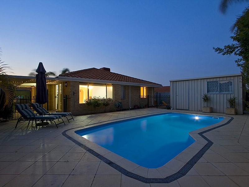 34 Dandenong Way, Alexander Heights WA 6064