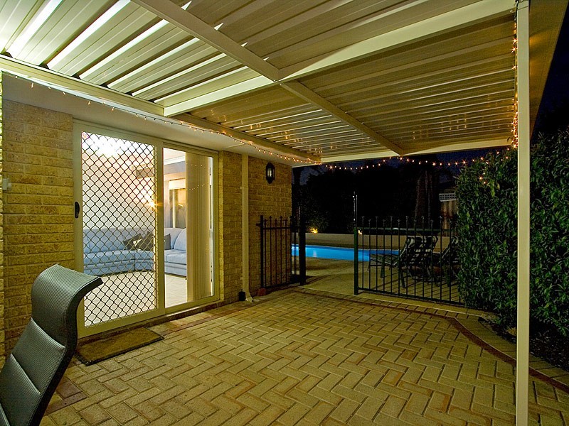 34 Dandenong Way, Alexander Heights WA 6064