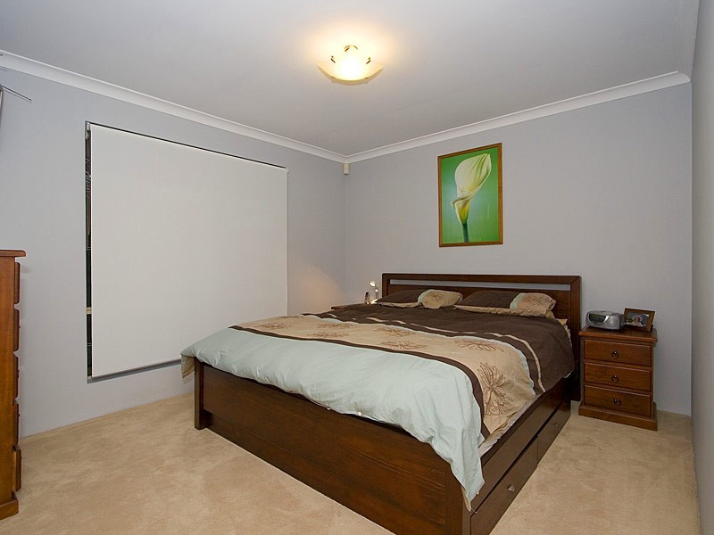 34 Dandenong Way, Alexander Heights WA 6064