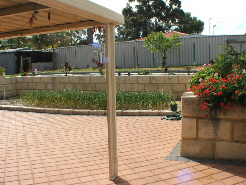3 Lecky Court, Girrawheen WA 6064