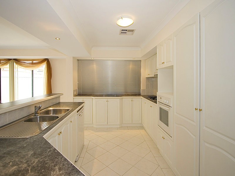 43 Rayner Drive, Landsdale WA 6065