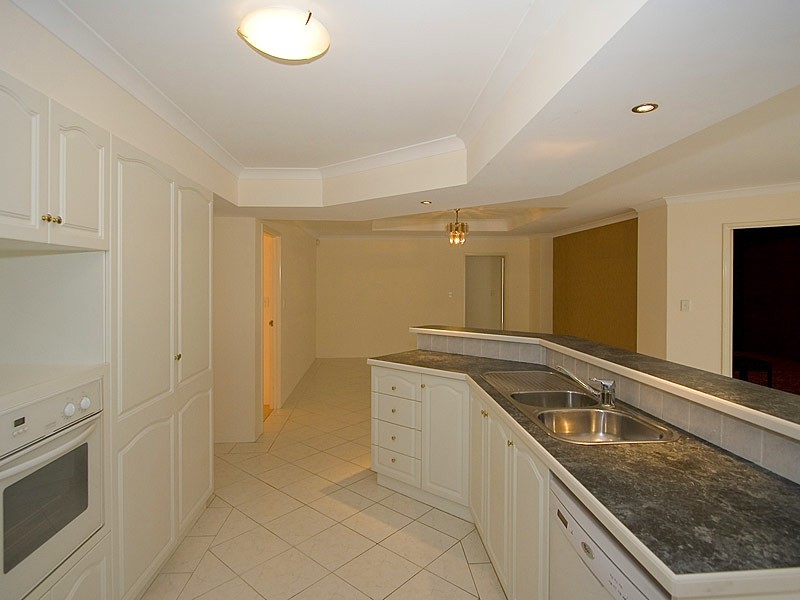 43 Rayner Drive, Landsdale WA 6065