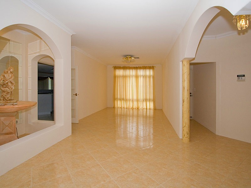 43 Rayner Drive, Landsdale WA 6065