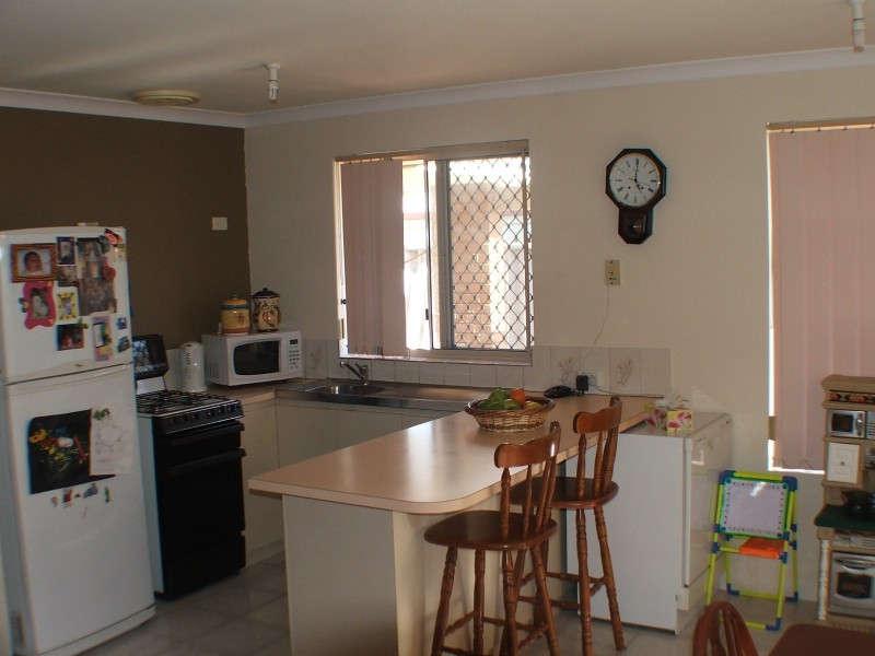 14 Hydrangea Place, Alexander Heights WA 6064