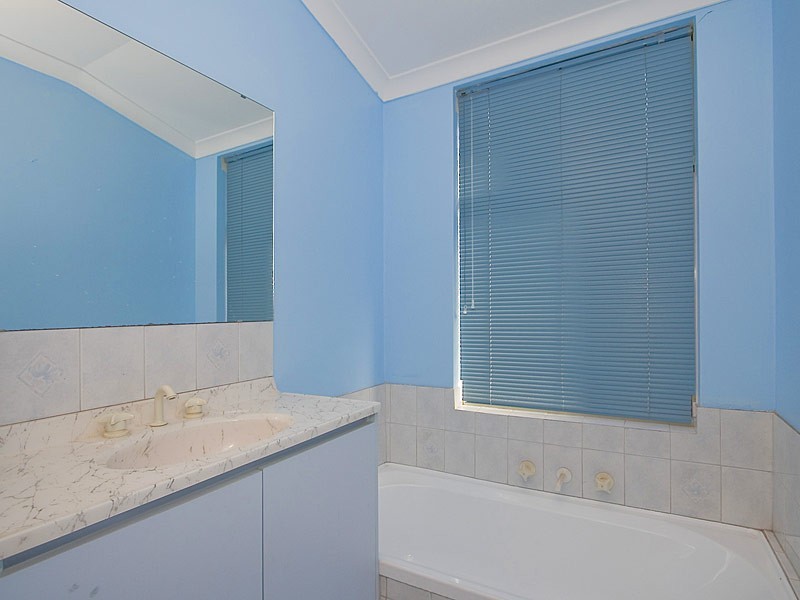 71 Fenchurch Street, Alexander Heights WA 6064
