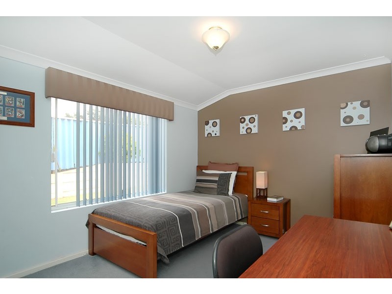 12 Josephine Way, Alexander Heights WA 6064