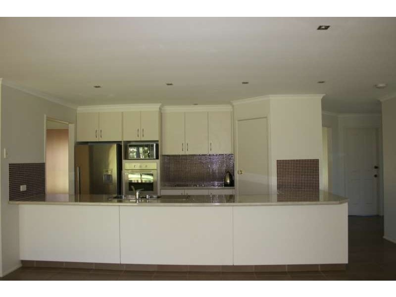 18 Penny Road, Highfields QLD 4352