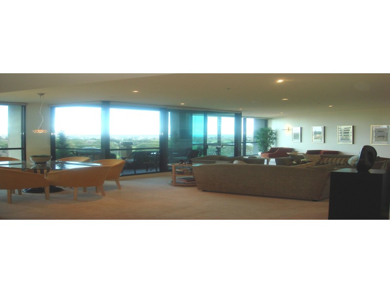 1003/19 Queens Road, Melbourne VIC 3004